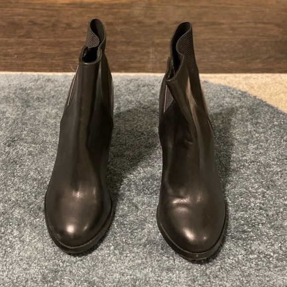 Aldo Black Leather Ankle Boots with Heel - Picture 5 of 5